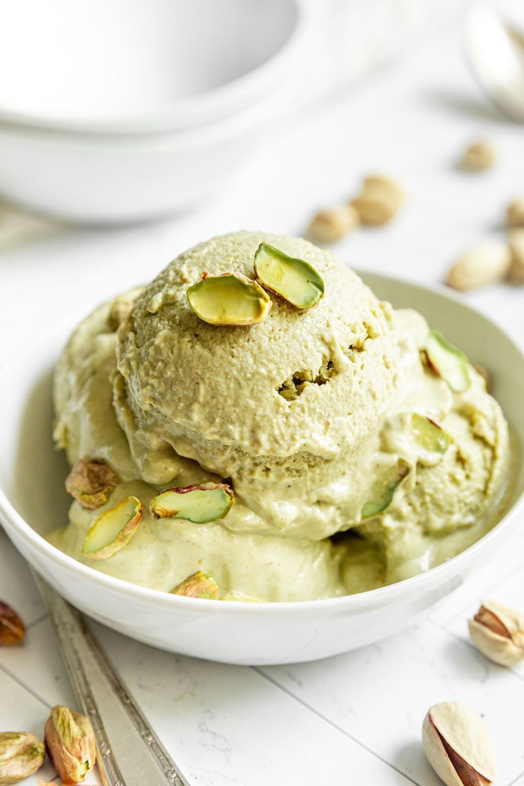 Vegan Pistachio Ice Cream (No-Churn)